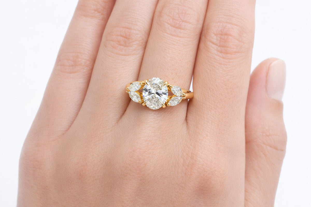 טבעת אירוסין - אובל מרקיזות